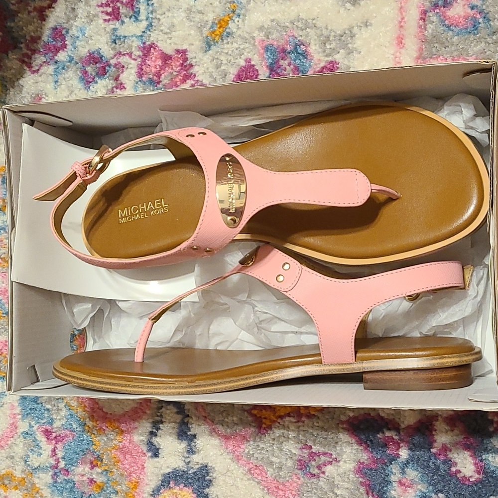 Michael Kors Plate Thong Leather Sandals